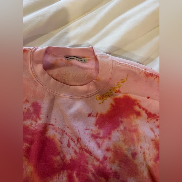 Kendall Lane Sweatshirt - Picture 3 of 3